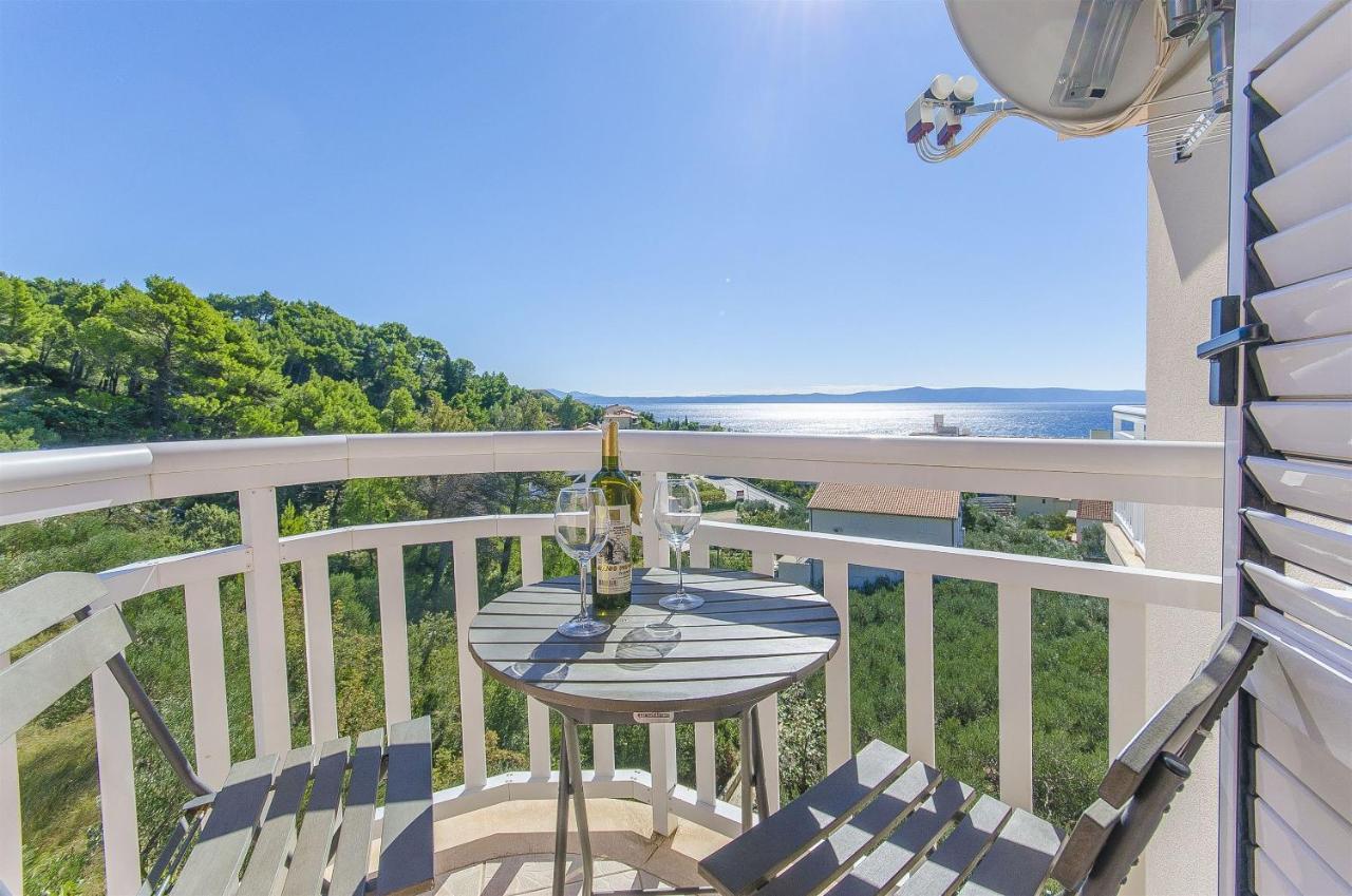 Apartments Seaview Tucepi Luaran gambar