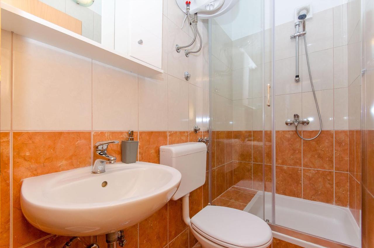 Apartments Seaview Tucepi Luaran gambar