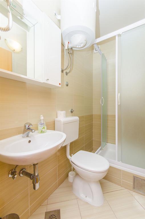 Apartments Seaview Tucepi Luaran gambar