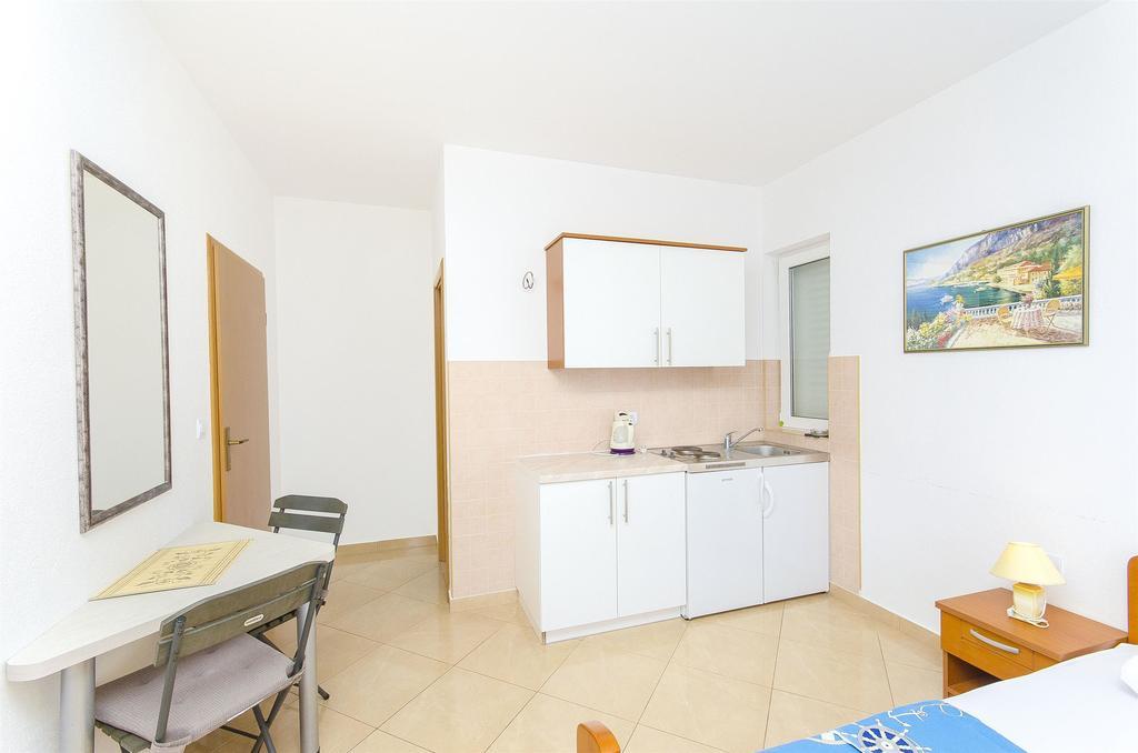 Apartments Seaview Tucepi Luaran gambar