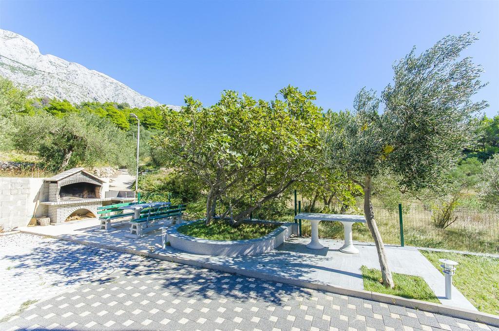 Apartments Seaview Tucepi Luaran gambar