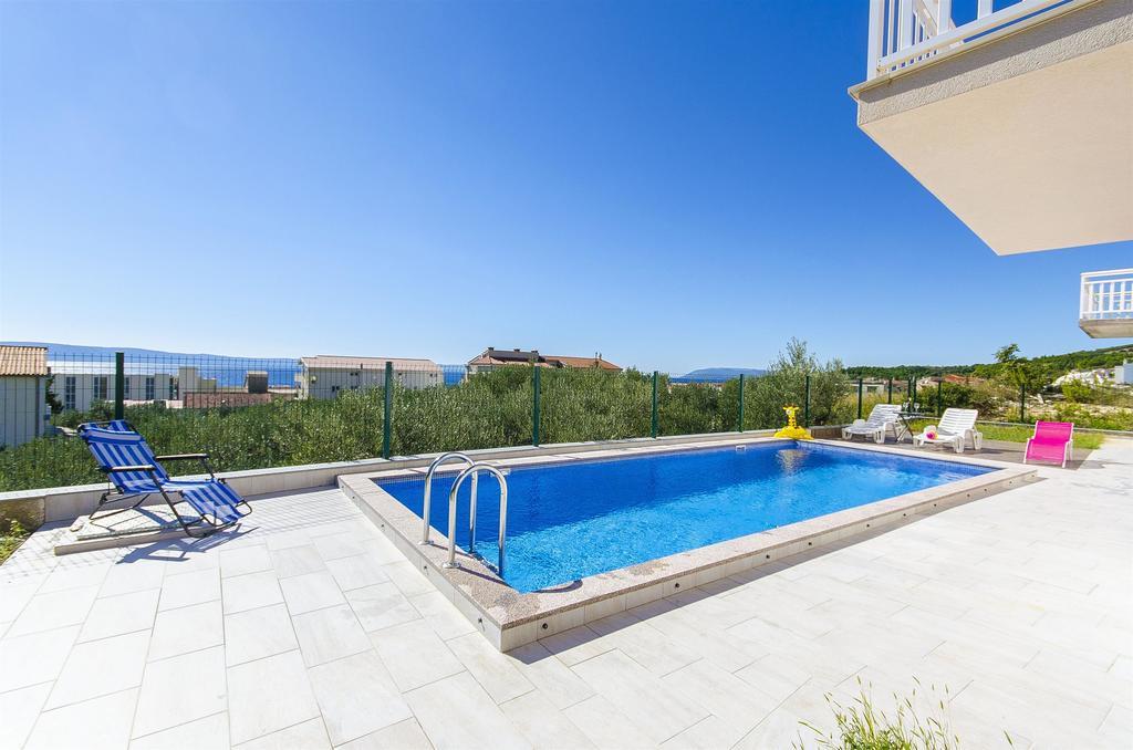 Apartments Seaview Tucepi Luaran gambar