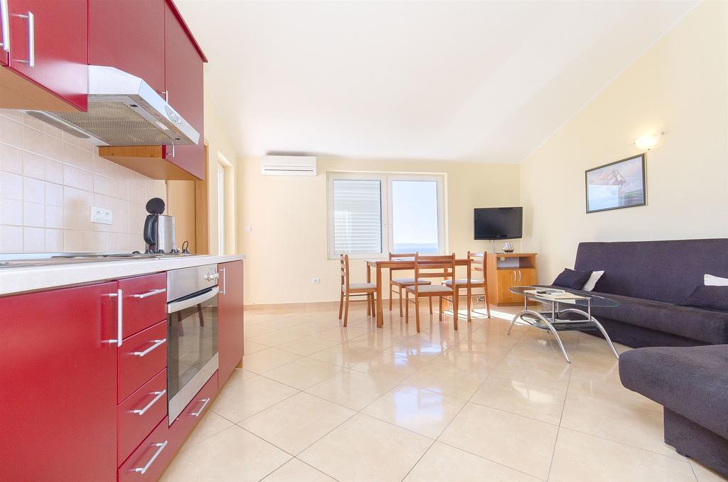 Apartments Seaview Tucepi Luaran gambar
